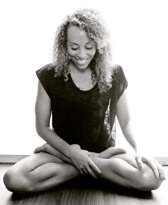 Laruga in Padmasana